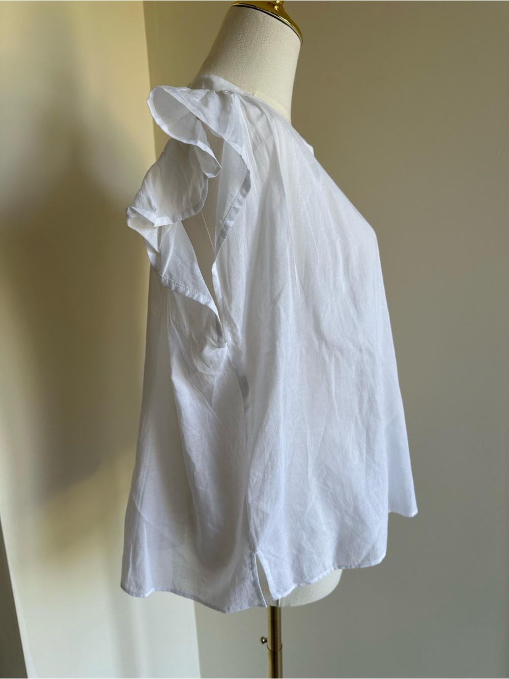 NWT J Crew Flutter Sleeve Blouse - Medium - Picture 4 of 12